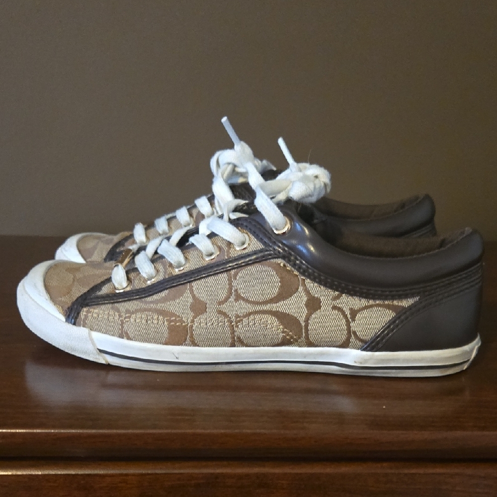Coach Tan and Brown Signature Canvas Sneakers Size 8 - Picture 3 of 8